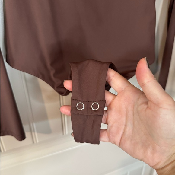 2/for $20 🪩 QINSEN Long Sleeve Coffee Brown Bodysuit - NEW w TAGS 🏷️ - Picture 5 of 8